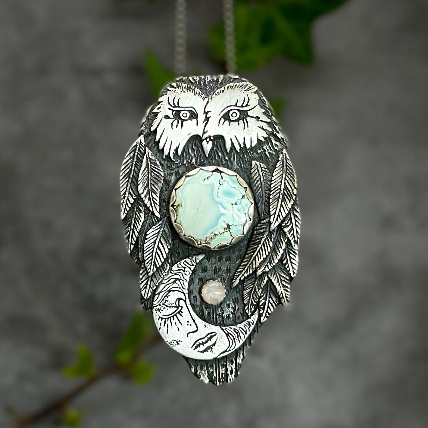 SOLD – TOTEM SNOWY OWL